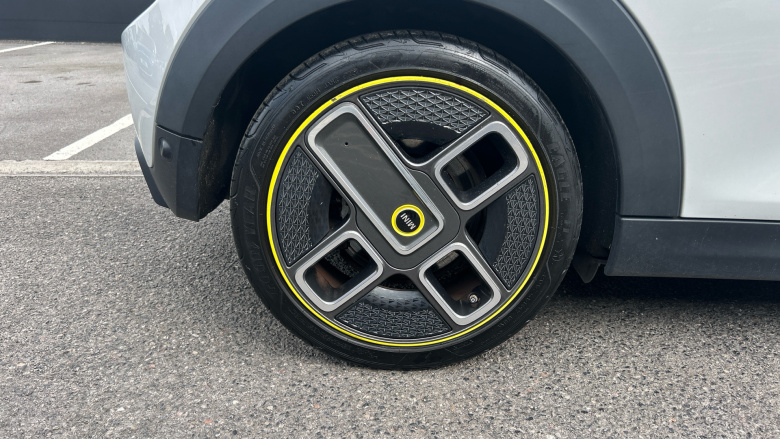 MINI Hatchback 135kW Cooper S Level 3 33kWh 3dr Auto Electric Hatchback